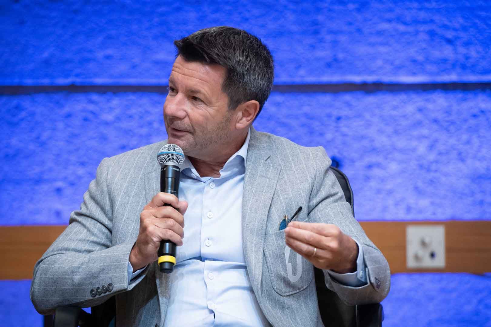 Arab International Investor Forum 1